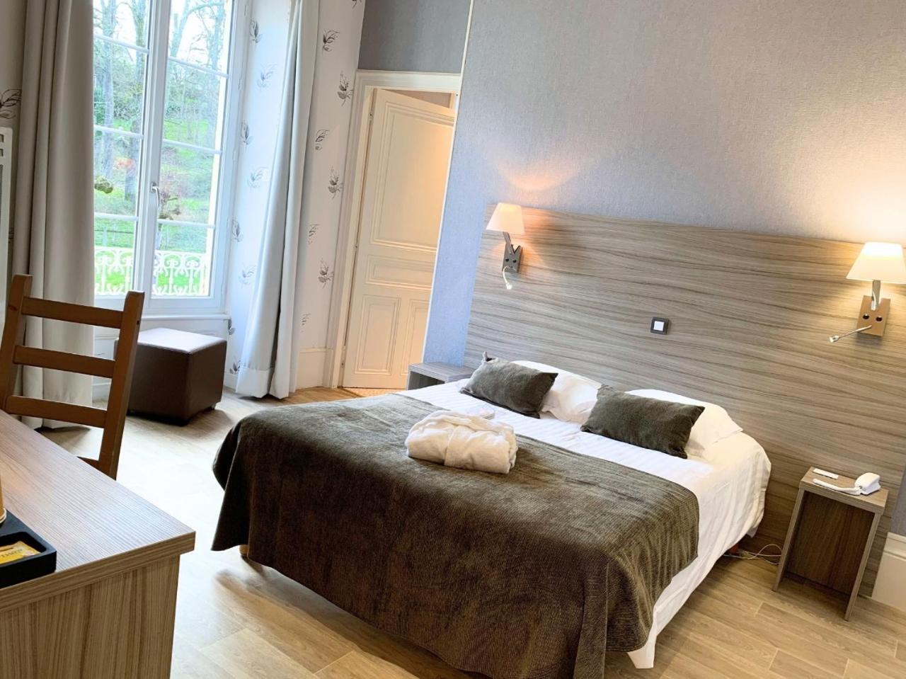 Grand Hotel De Bourbon-Lancy - Spa Et Restaurant - Logis Zewnętrze zdjęcie