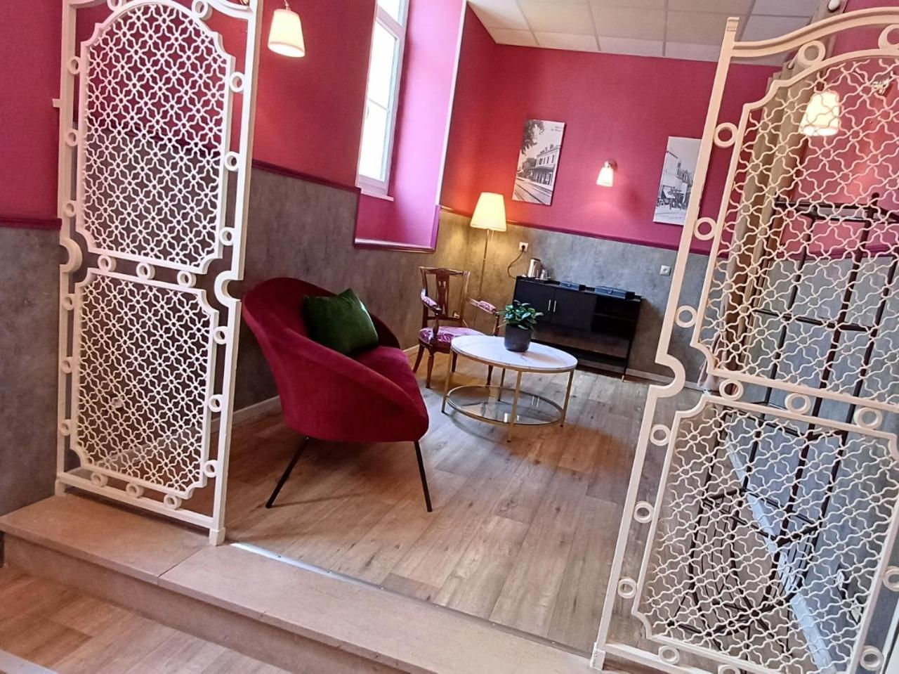 Grand Hotel De Bourbon-Lancy - Spa Et Restaurant - Logis Zewnętrze zdjęcie